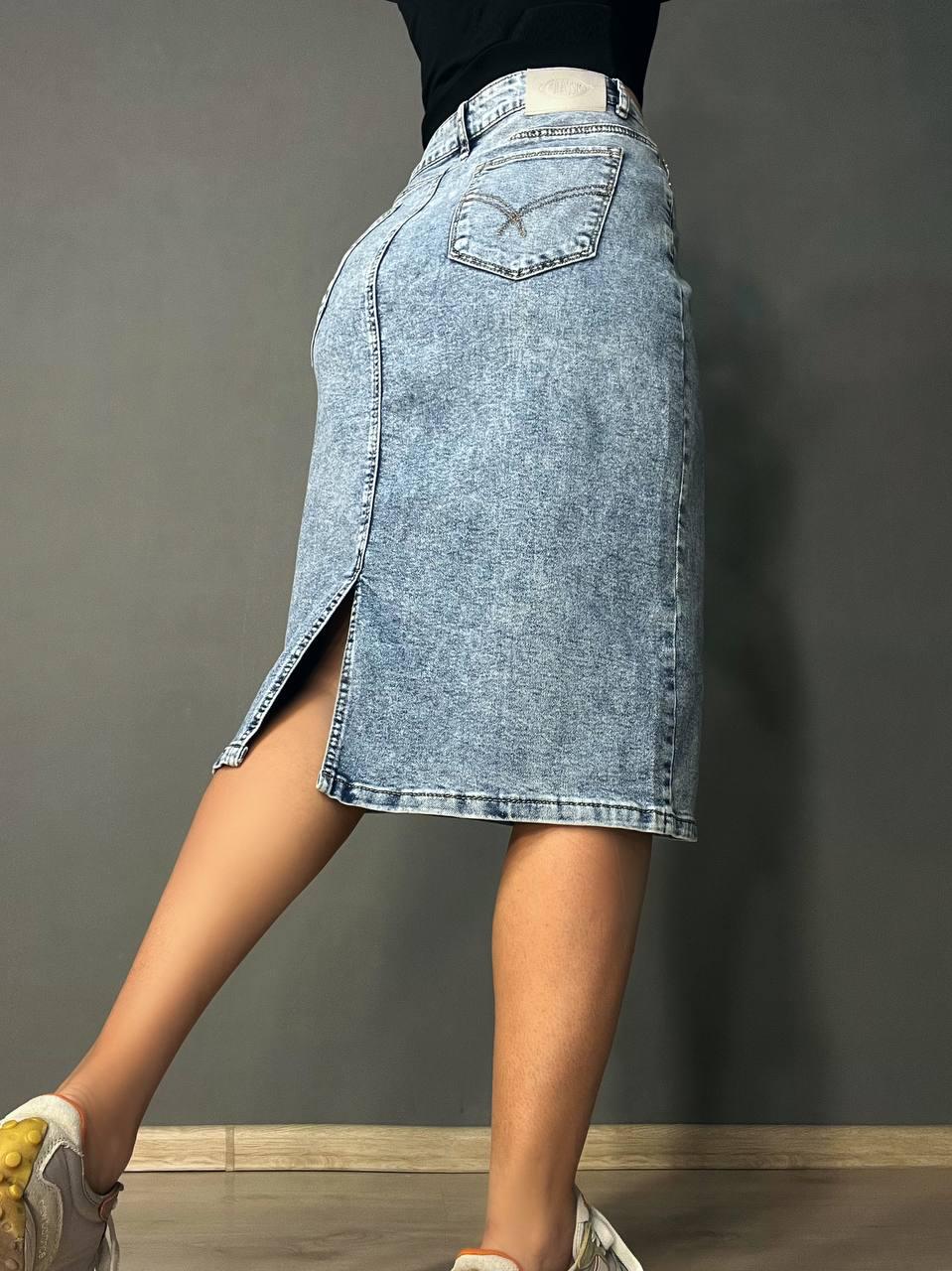 Спідниця джинсова жіноча Vanver 8118 з розрізом ззаду р. 32 Блакитний (26881530) - фото 7