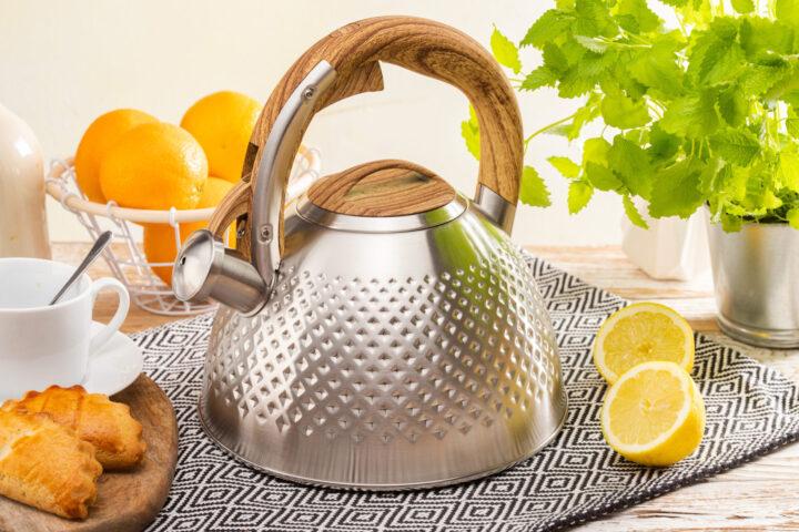 Чайник Edenberg из нержавеющей стали со свистком ручка под дерево 3.0 л (EB-8830) - фото 2 Чайник Edenberg из нержавеющей стали со свистком ручка под дерево 3.0 л (EB-8830) - фото 2