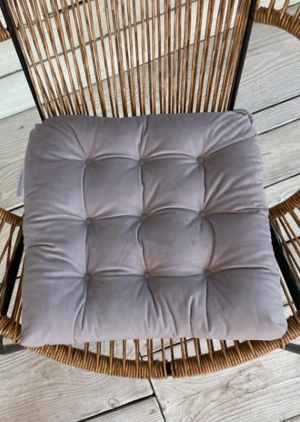 Подушка на стул Decorator Velour 40х40х5 см Сиренево-серый (84-104) - фото 6 Подушка на стул Decorator Velour 40х40х5 см Сиренево-серый (84-104) - фото 6