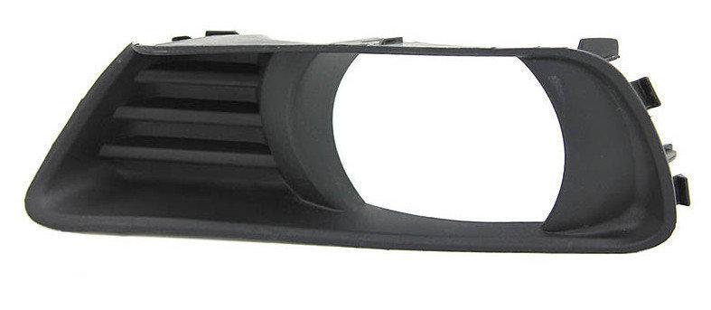 Решетка бампера AVTM Toyota Camry V40 06-10 левая с отверстиями для противотуманок (8164 993)