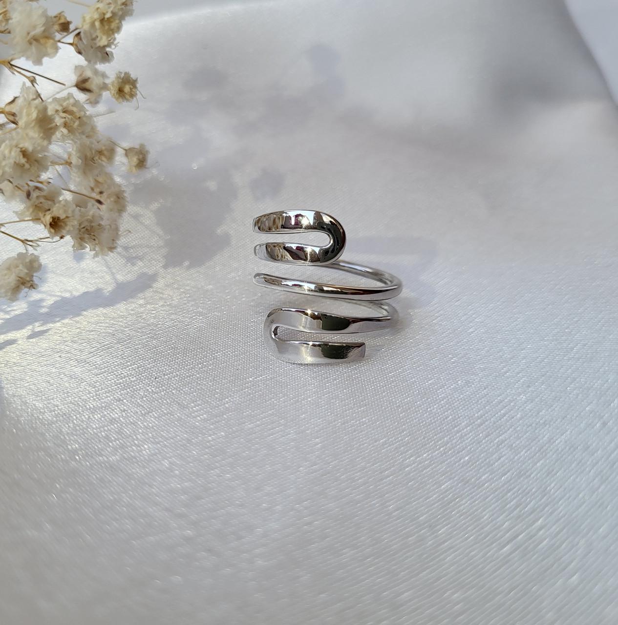 Кольцо широкое без камней нагайна серебро 925 пробы родированное 5,40 г р. 18 (10010р)