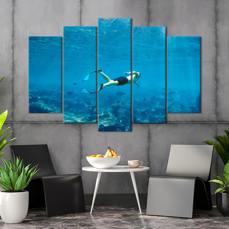 Картина спорт Дайвер над коралловым рифом 187x119 см (A1238-5)