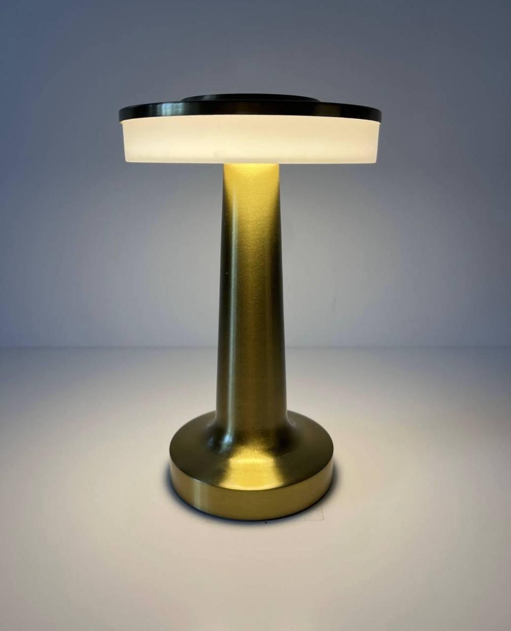 Настольная лампа аккумуляторная Zilini 05 Золотой (23885428) Настольная лампа аккумуляторная Zilini 05 Золотой (23885428)