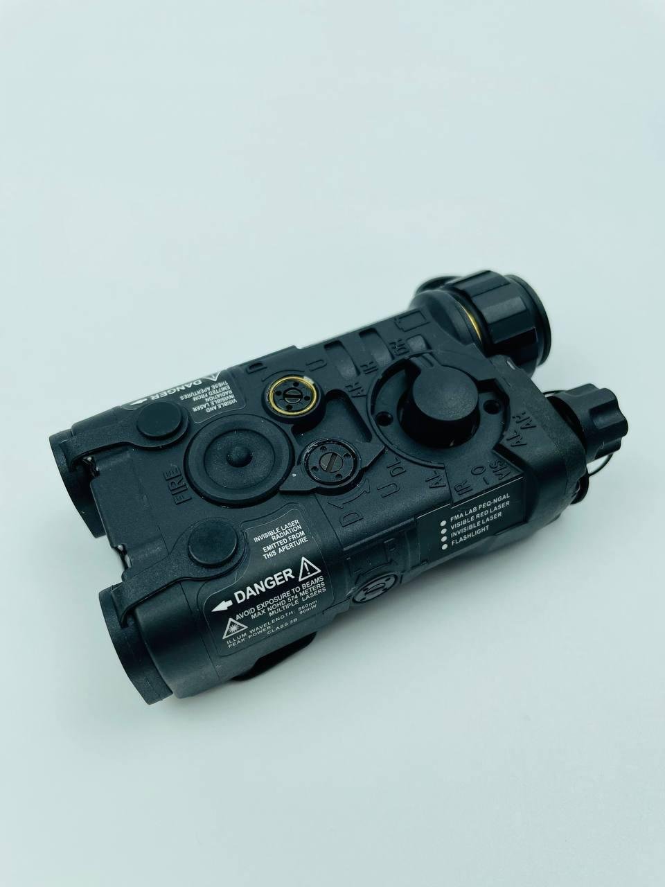 Лазерный целеуказатель FMA PEQ-NGAL IRR/Красный лазер (42962) - фото 5 Лазерный целеуказатель FMA PEQ-NGAL IRR/Красный лазер (42962) - фото 5