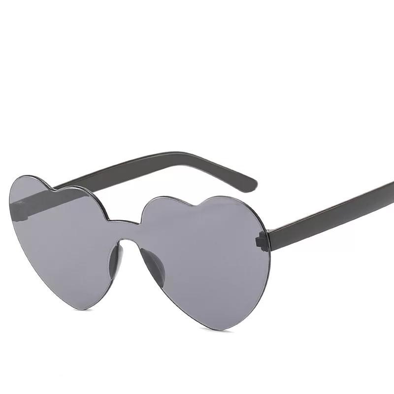 Солнцезащитные очки безоправные в форме сердца Черный