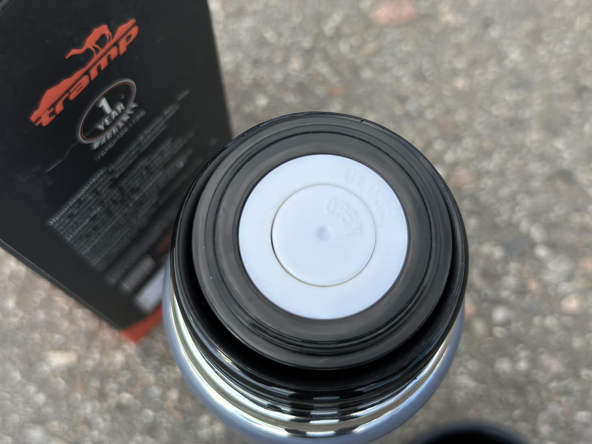 Термос для чаю та напоїв Tramp Basic з нержавіючої сталі тримає 12 ч. 0,75 л (TRC-112-grey) - фото 7