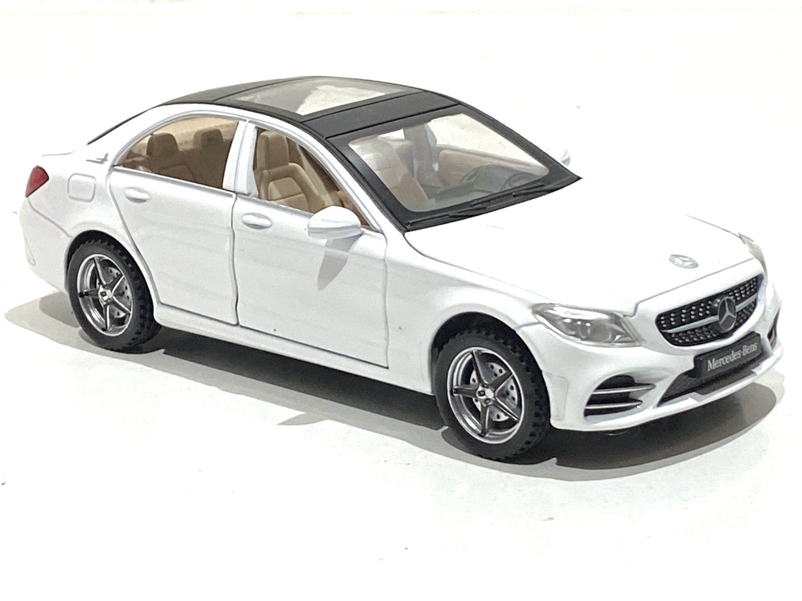 Машинка TK Union Group Mercedes-Benz E-Class металл 1:32 Белый (DL 47020)