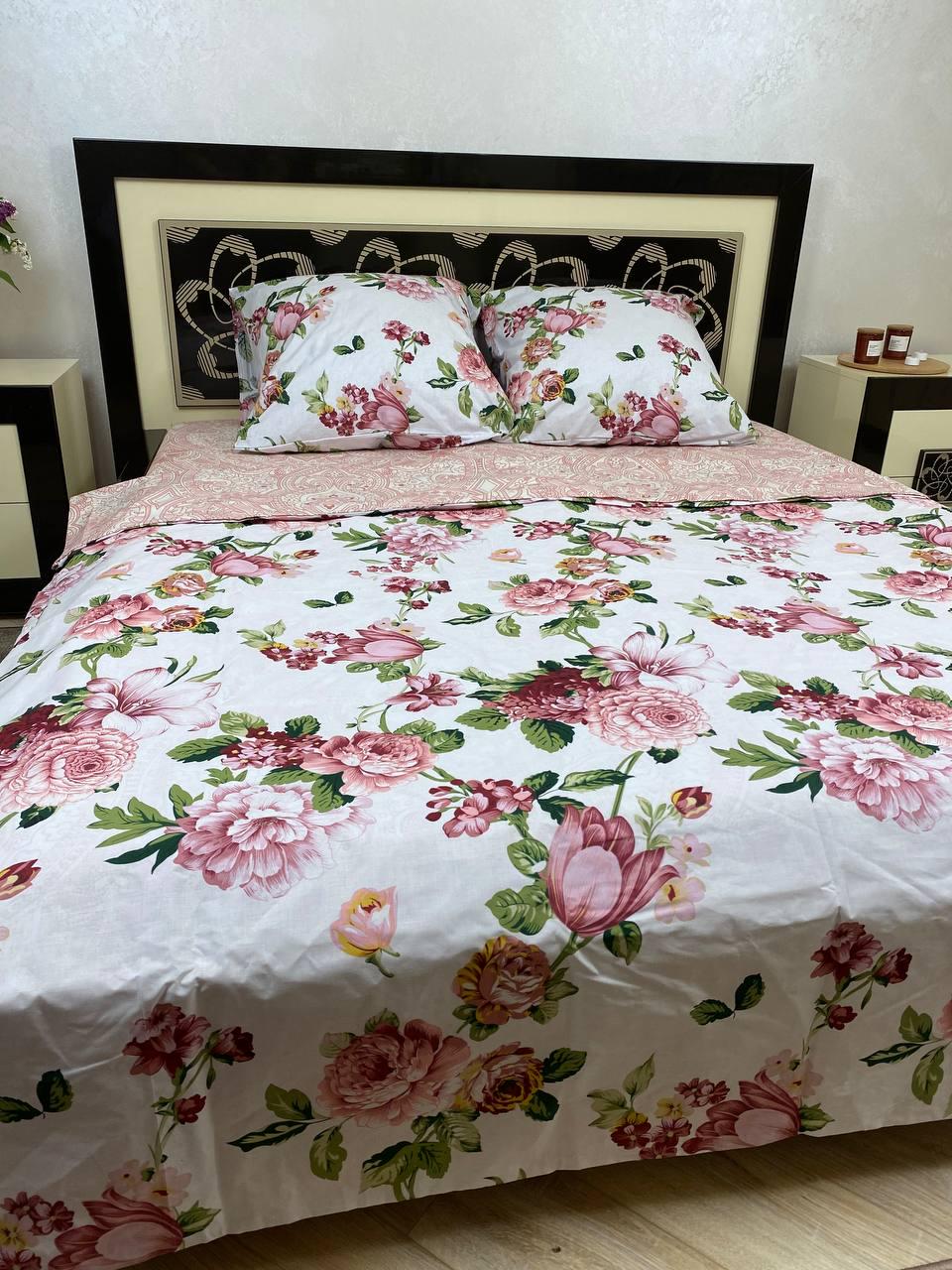 Комплект постельного белья Цветы 200х220 см евро хлопковый 70х70 см Розовый