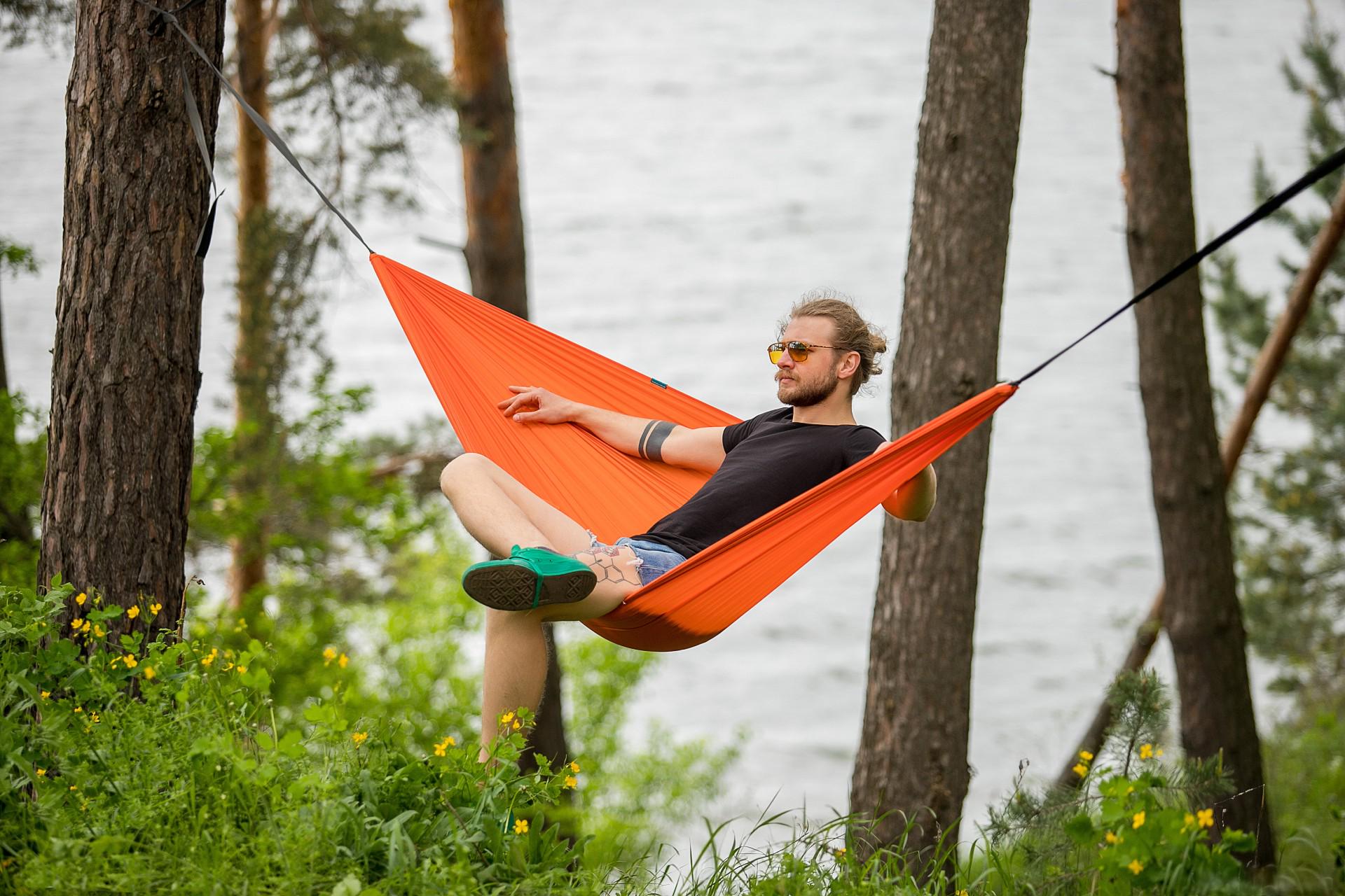 Гамак подвесной двухместный/туристический Air с чехлом и креплениями 300х140 на 200 кг Оранжевый - фото 5 Гамак подвесной двухместный/туристический Air с чехлом и креплениями 300х140 на 200 кг Оранжевый - фото 5