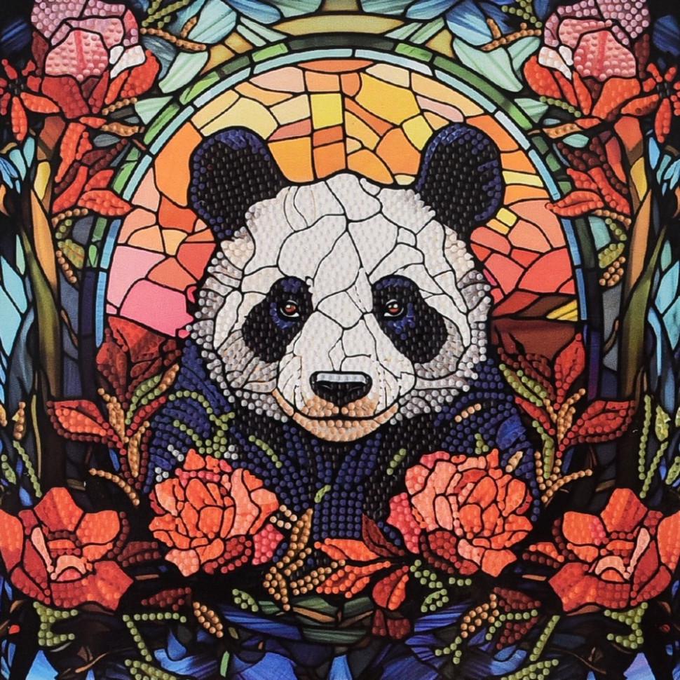 Алмазна мозаїка Strateg Панда серед троянд 30х30 см Різнокольоровий (VM-127-A-410)