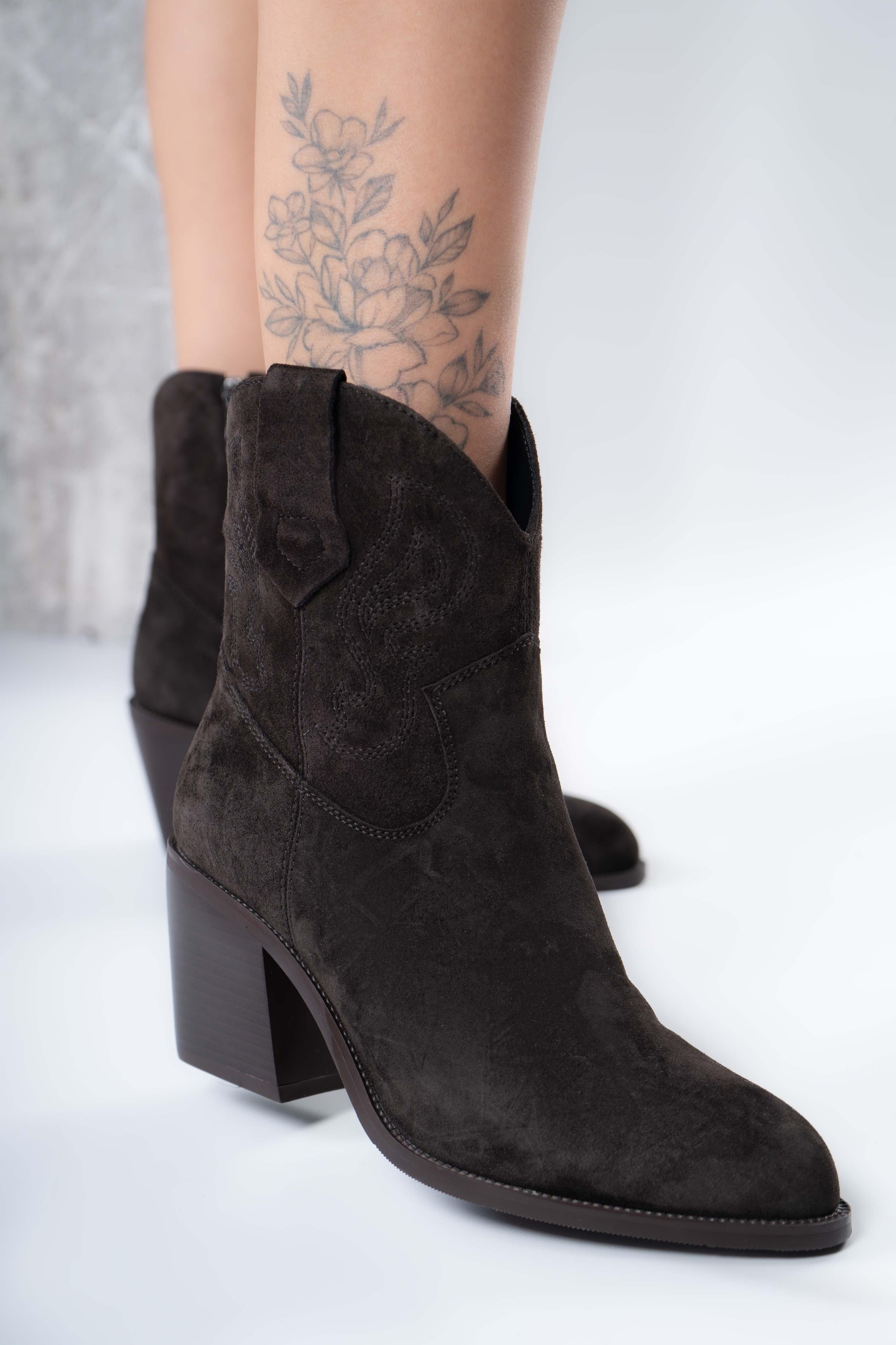 Ботинки женские Where Uwear 346793 натуральная замша р. 40 Коричневый (346793_40)