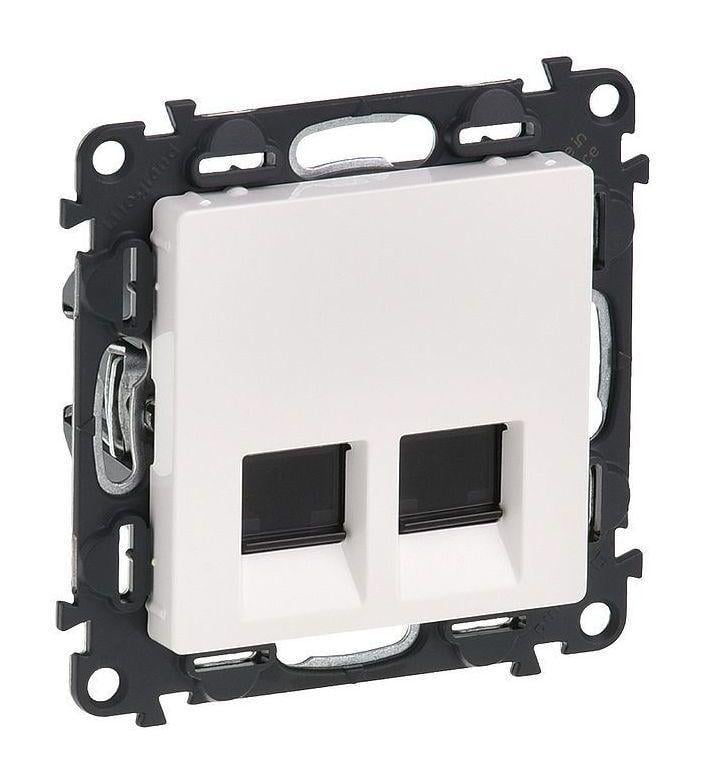 Розетка Legrand Valena Life RJ45 Cat.5е UTP двойная Белый (30309315)