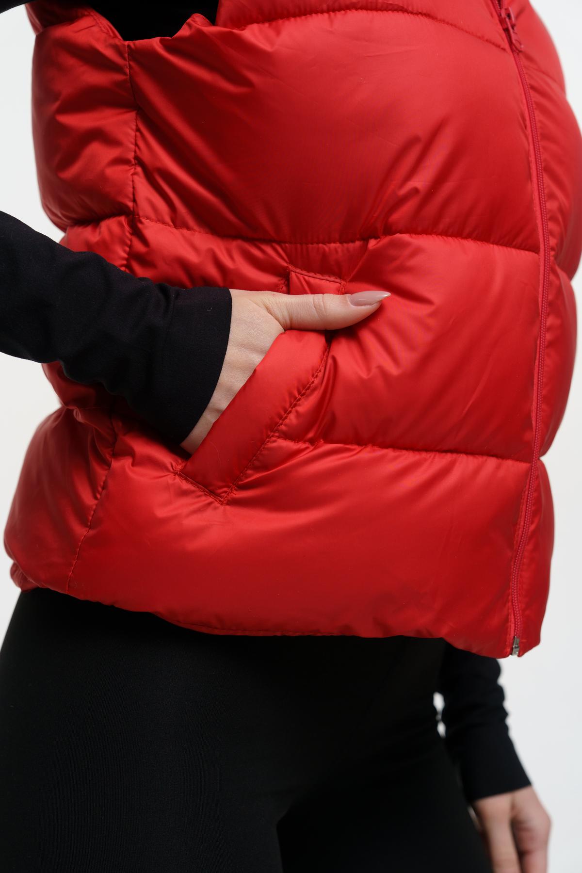 Жилетка жіноча укорочена Intruder Lola з утепленням M-L Червоний (1343916509/3/2) - фото 5 Жилетка жіноча укорочена Intruder Lola з утепленням M-L Червоний (1343916509/3/2) - фото 5