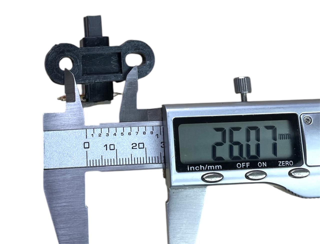 Щітки генератора із щіткотримачем 6,5-7 к.с. 2-3,5 кВт 168F/170F/GX120/GX160/GX200/EX1800/2500/2600 - фото 5 Щітки генератора із щіткотримачем 6,5-7 к.с. 2-3,5 кВт 168F/170F/GX120/GX160/GX200/EX1800/2500/2600 - фото 5