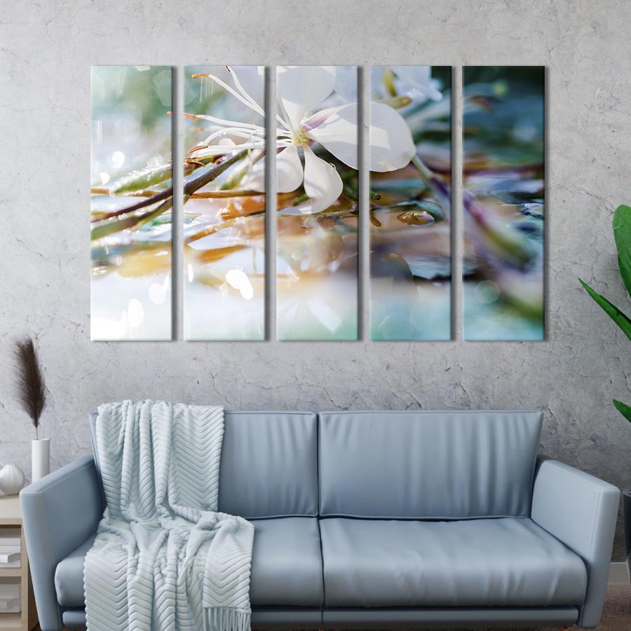 Картина на холсте Изящный белый цветок 132x80 см (782-51)