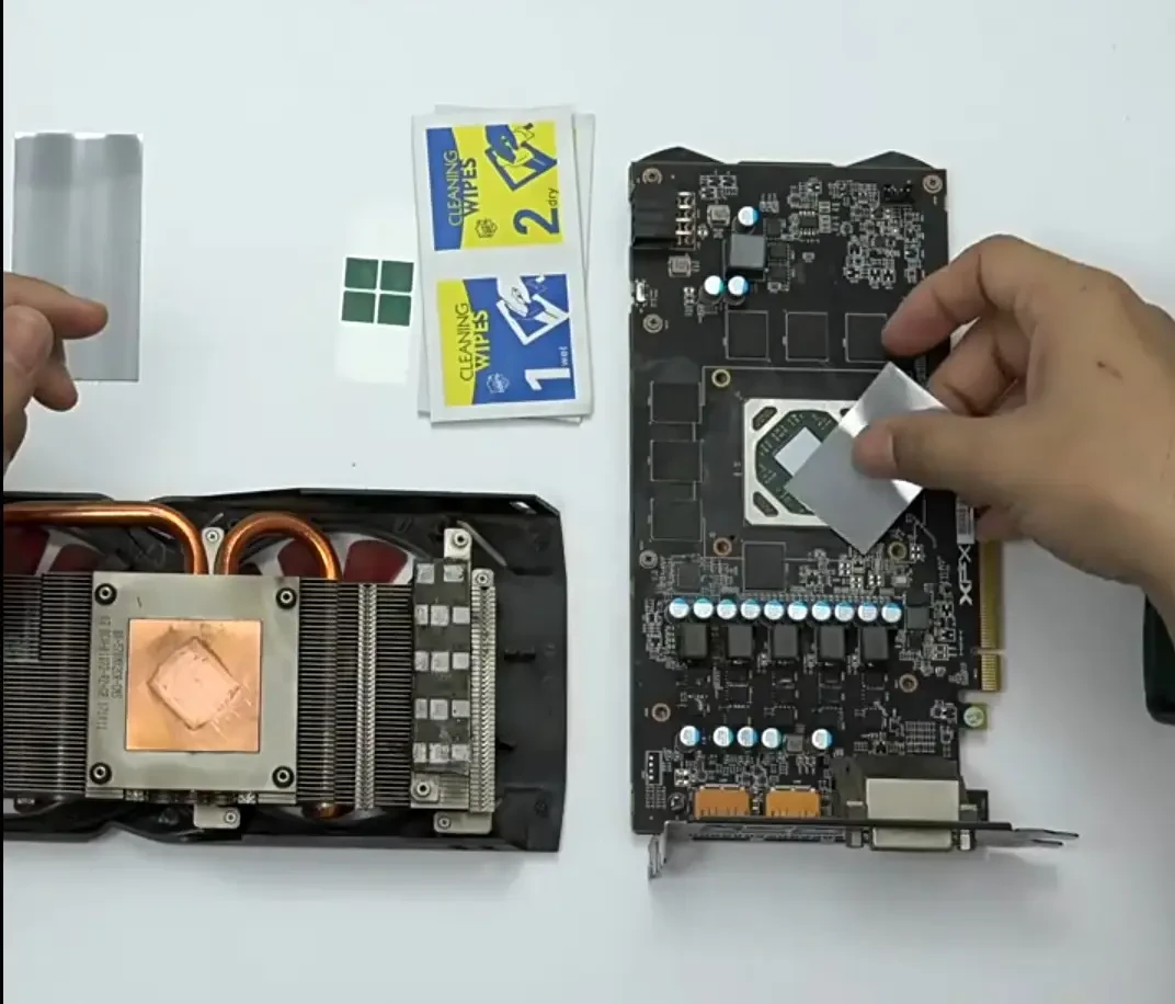 Термопрокладка з фазовим переходом Honeywell 8,5 Вт/мК 40×80×0,2 мм (PTM7950) - фото 4 Термопрокладка з фазовим переходом Honeywell 8,5 Вт/мК 40×80×0,2 мм (PTM7950) - фото 4