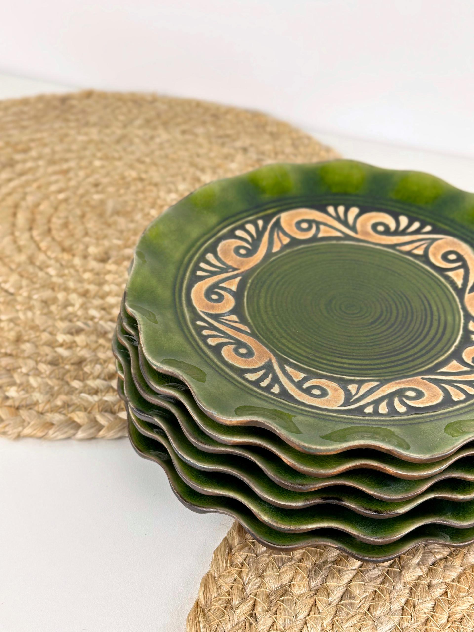 Набір глиняних тарілок Гражда 20 см х 6 шт. Коричневий (17019-15) - фото 6 Набір глиняних тарілок Гражда 20 см х 6 шт. Коричневий (17019-15) - фото 6