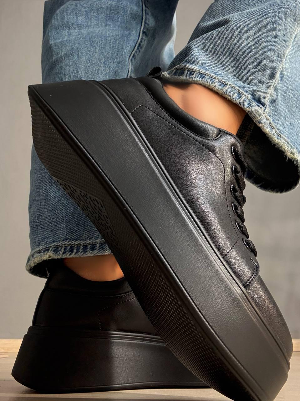 Кеди жіночі Hengji 537-5 шкіряні на платформі р. 38 24,5 см Чорний - фото 6 Кеди жіночі Hengji 537-5 шкіряні на платформі р. 38 24,5 см Чорний - фото 6