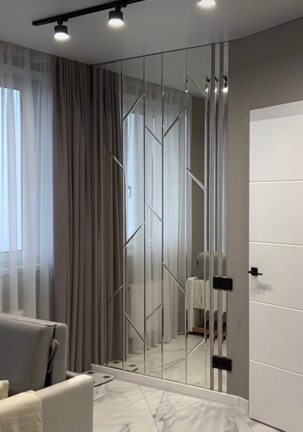 Плитка зеркальная Yuf_Glass 2100х1600 мм (171)