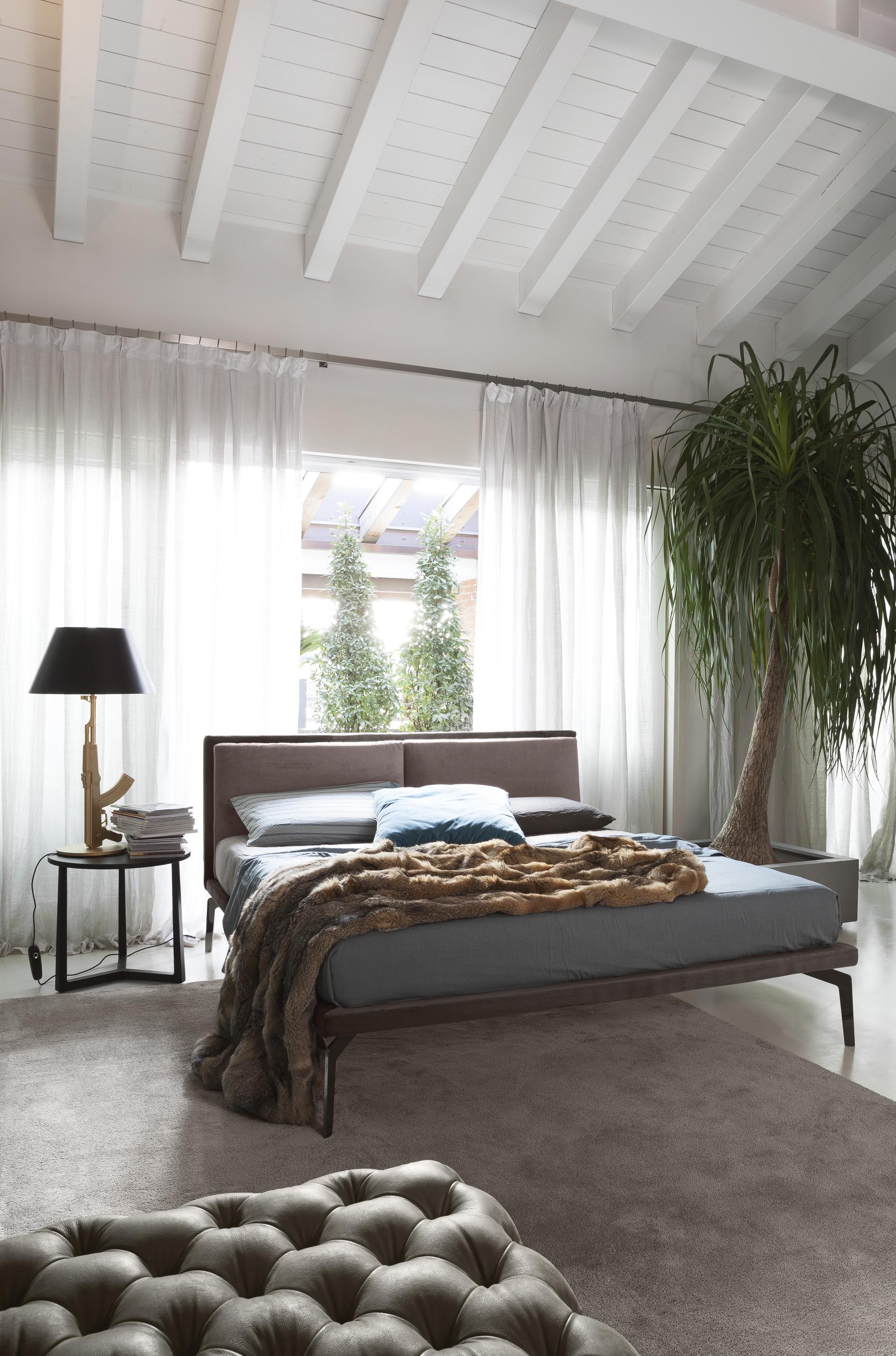 Кровать Flexteam James на ножках под матрас 180x200 см (James180)