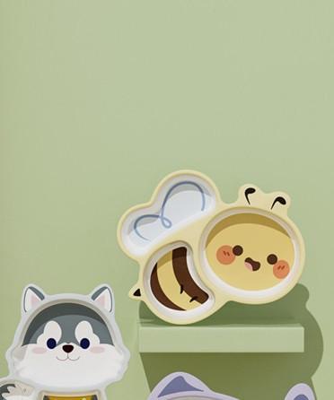 Тарілка дитяча меламінова Бджола 3,3х21,8х26,9 см Жовтий (18560) - фото 2 Тарілка дитяча меламінова Бджола 3,3х21,8х26,9 см Жовтий (18560) - фото 2