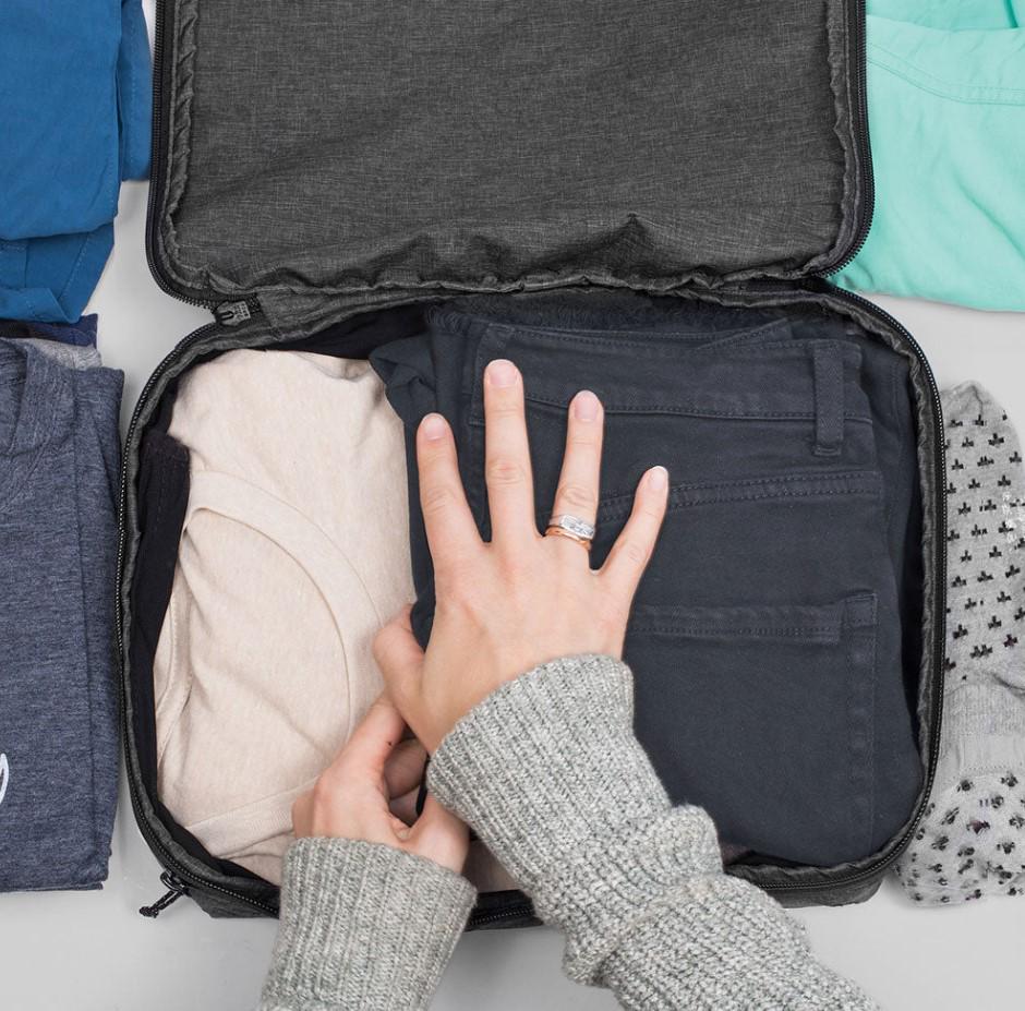 Органайзер для одежды Peak Design Packing Cube Medium Charcoal (BPC-M-CH-2) - фото 4