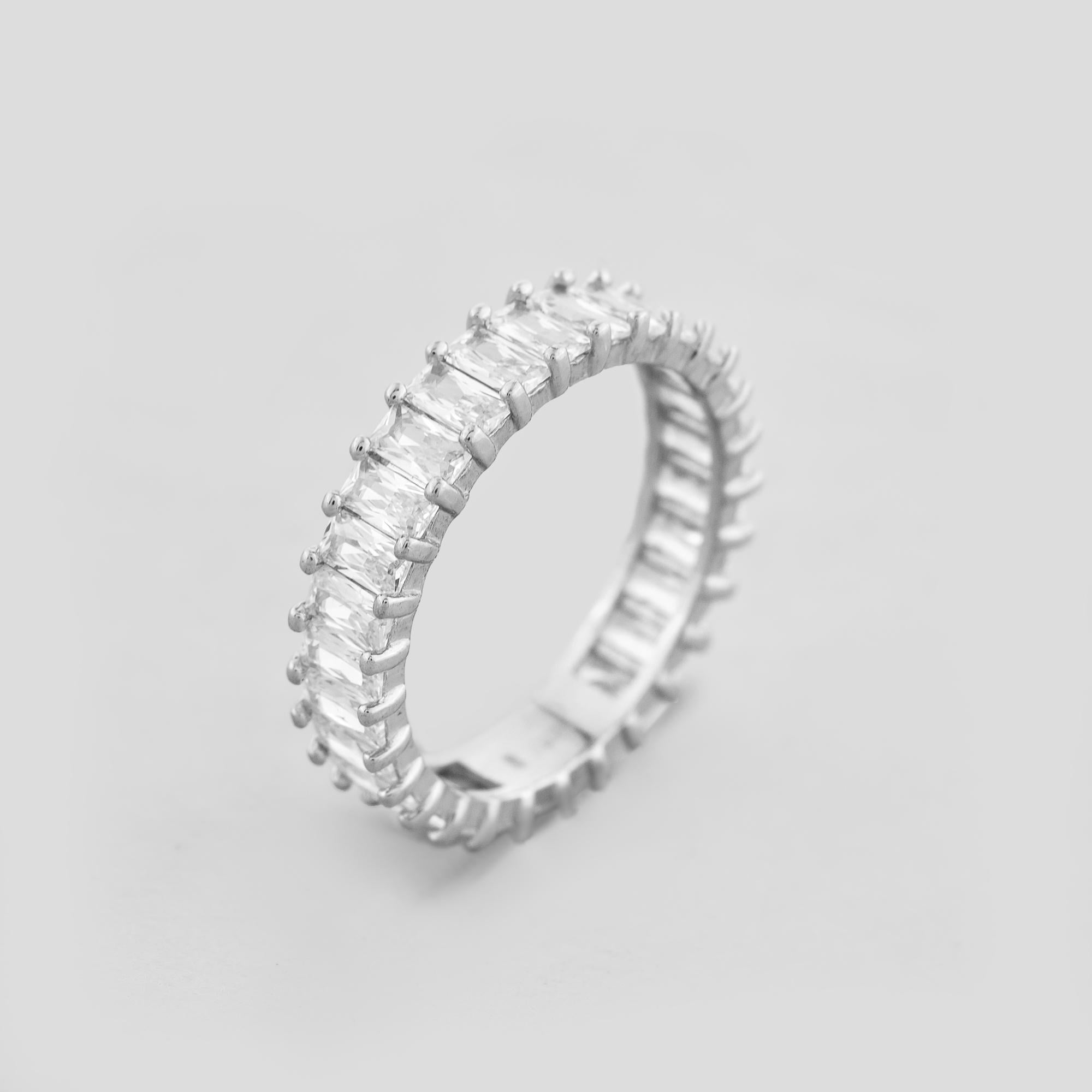 Серебряное кольцо Minimal Таинственный блеск р. 17 (16894) Серебряное кольцо Minimal Таинственный блеск р. 17 (16894)