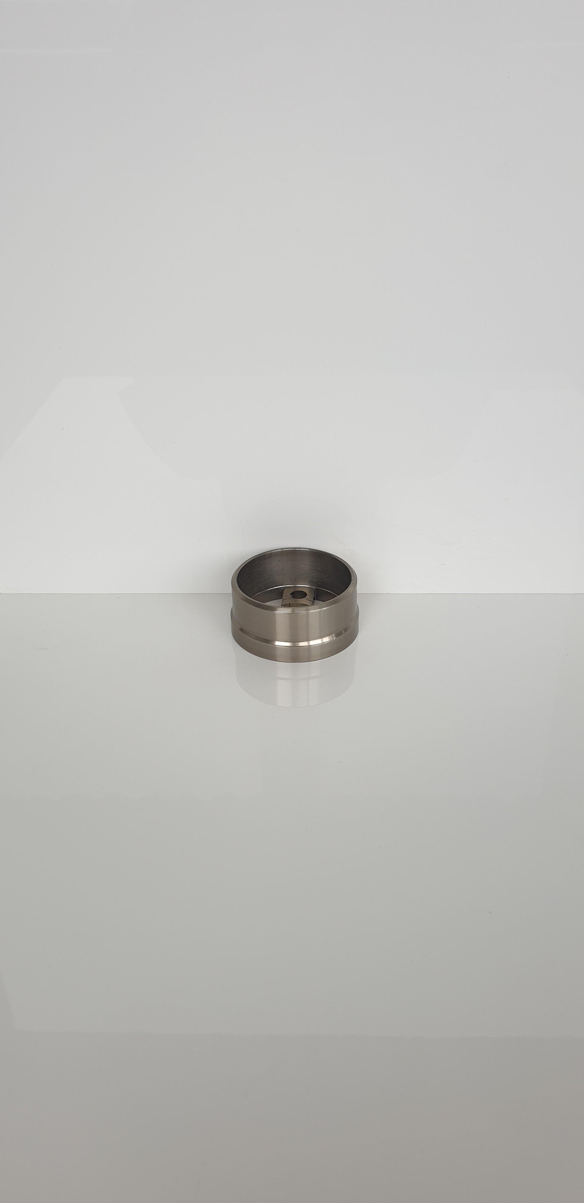 Стіновий фланець система коло для алюмінієвих перил Ø 50 мм Шампань - фото 2 Стіновий фланець система коло для алюмінієвих перил Ø 50 мм Шампань - фото 2