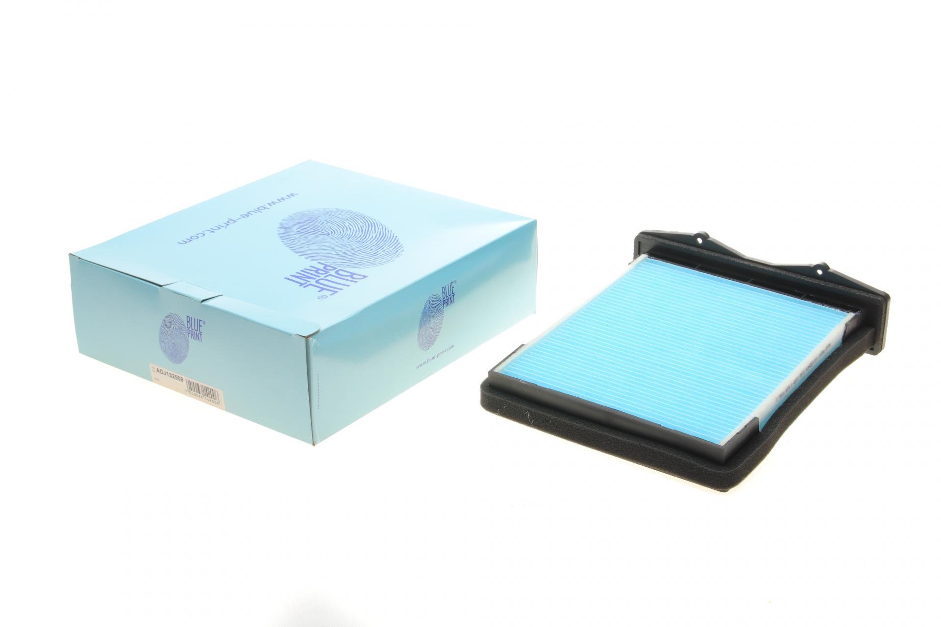 Фильтр салона BLUE PRINT для (LAnd Rover Freelander 1,8/2,0/2,5 98-06 (ADJ132509)