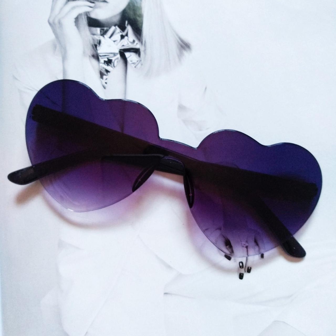 Солнцезащитные очки безоправные в форме сердца Синий градиент