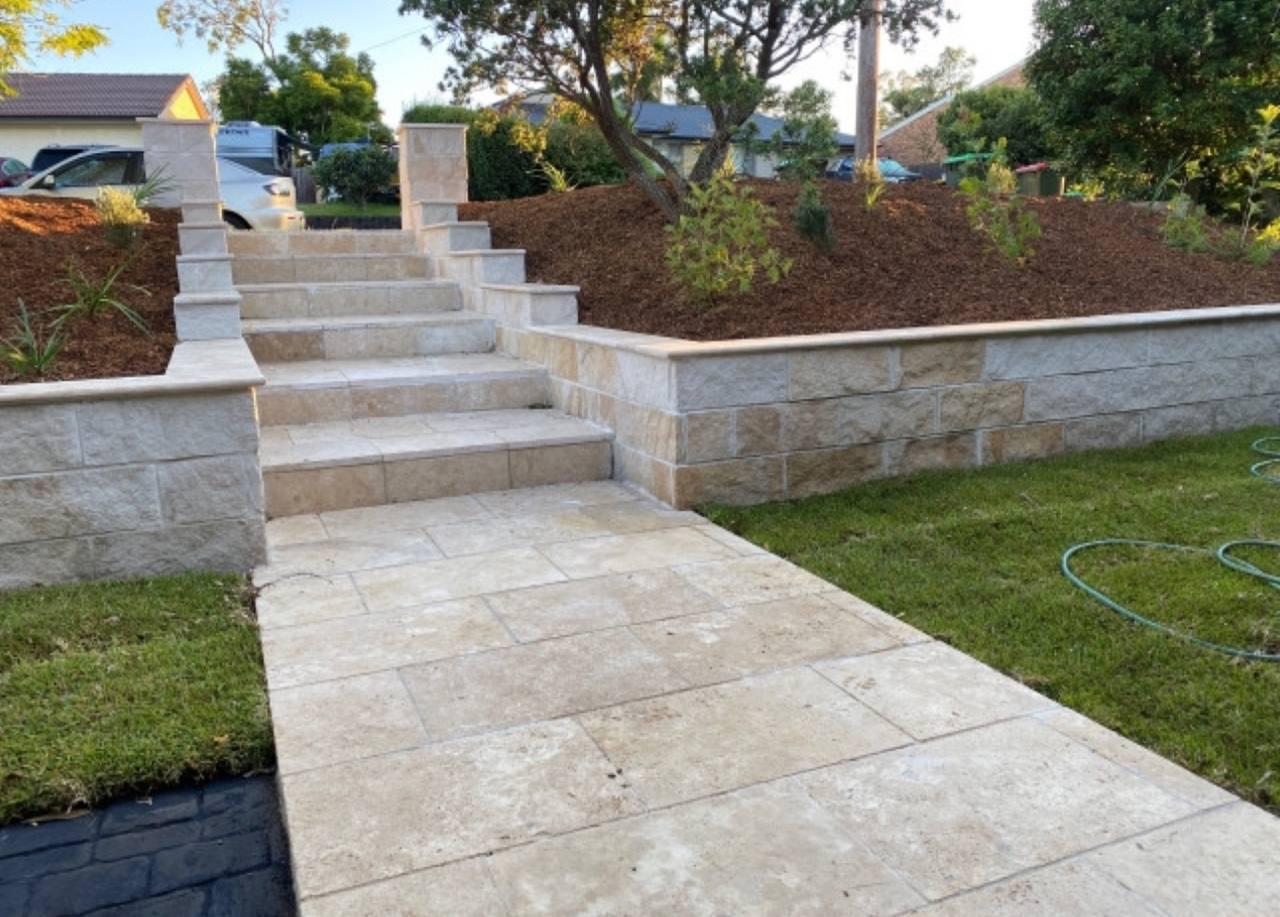 Плитка з травертину Light Кам'яний двір не заповнений 40х60х1,2 см (2216) - фото 7 Плитка з травертину Light Кам'яний двір не заповнений 40х60х1,2 см (2216) - фото 7