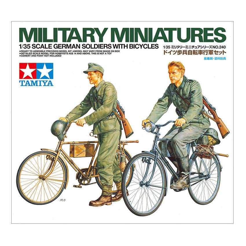 Збірна модель Tamiya фігури німецьких солдат на велосипедах 1:35 German Soldiers with Bicycle (35240-000)