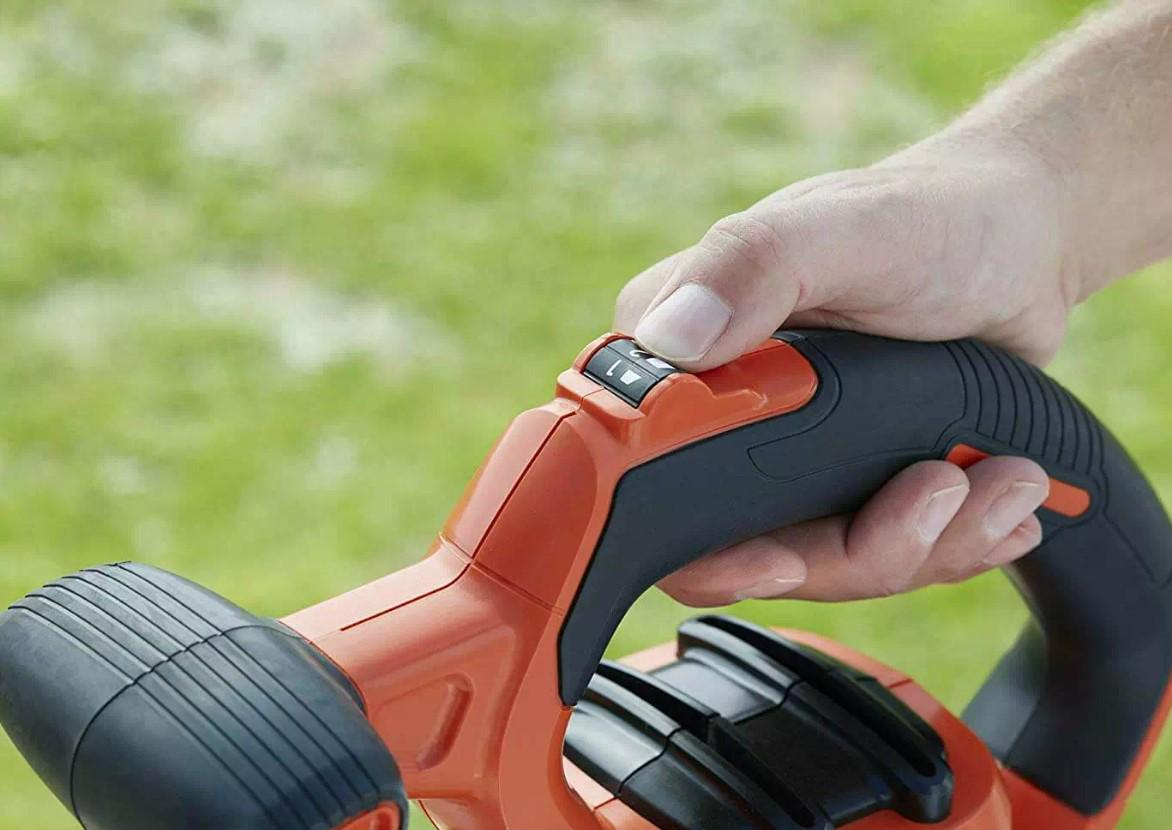 Пылесос садовый электрический Black+Decker BEBLV300 (52004) - фото 5