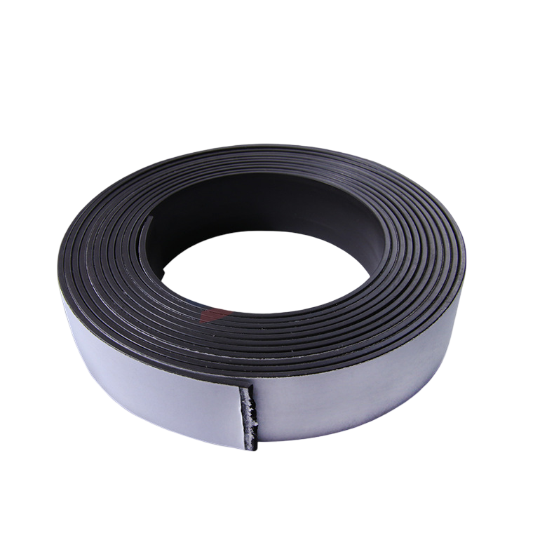 Лента универсальная магнитная с клеевым слоем 15 мм 1,5 мм 3 м Черный (29588) Лента универсальная магнитная с клеевым слоем 15 мм 1,5 мм 3 м Черный (29588)