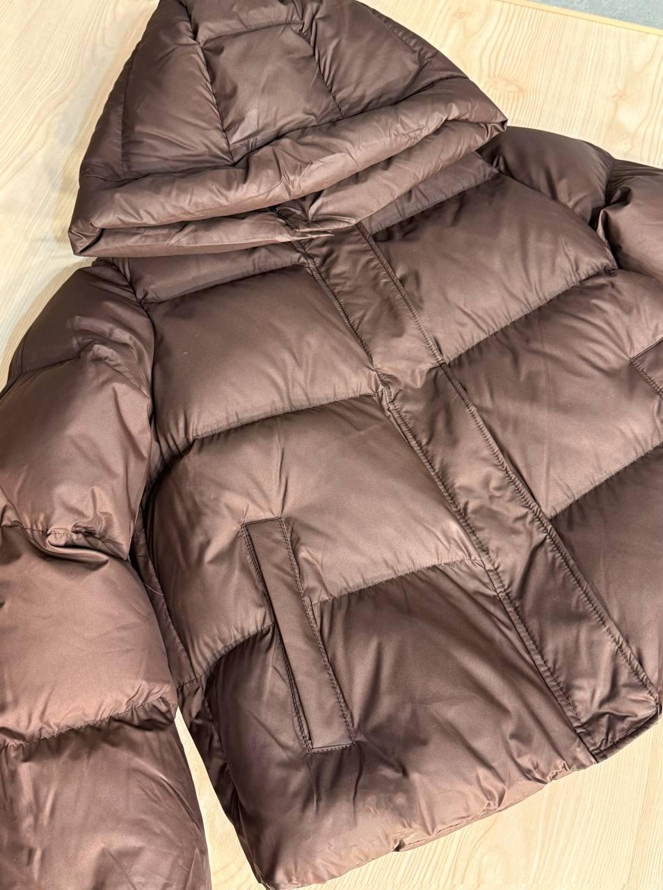 Куртка женская Lady Yep 10005 дутая пуффер с капюшоном р. 42 Коричневый - фото 2 Куртка женская Lady Yep 10005 дутая пуффер с капюшоном р. 42 Коричневый - фото 2