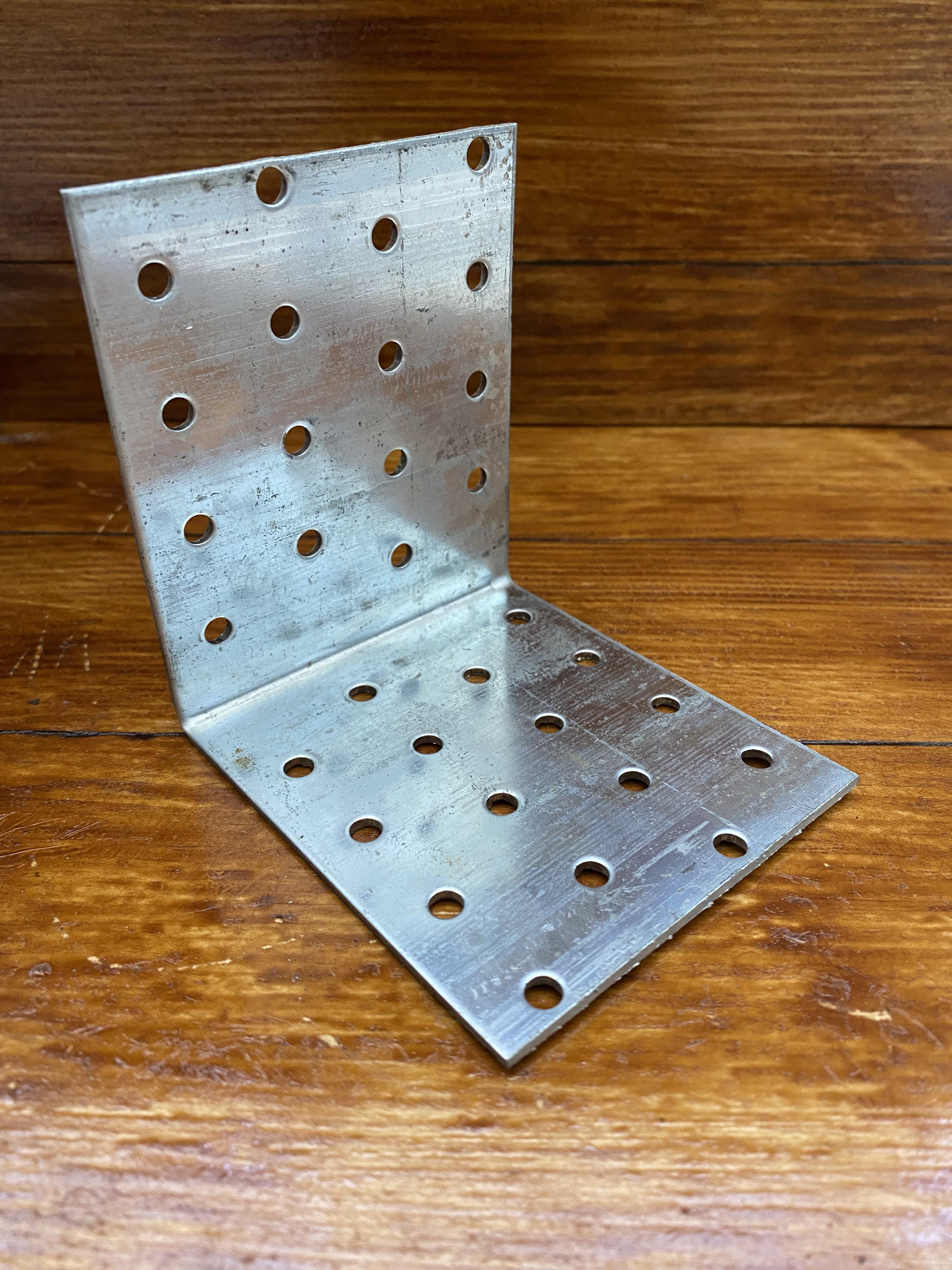 Кутник панельний 90х90х80х2 мм (МВ82)