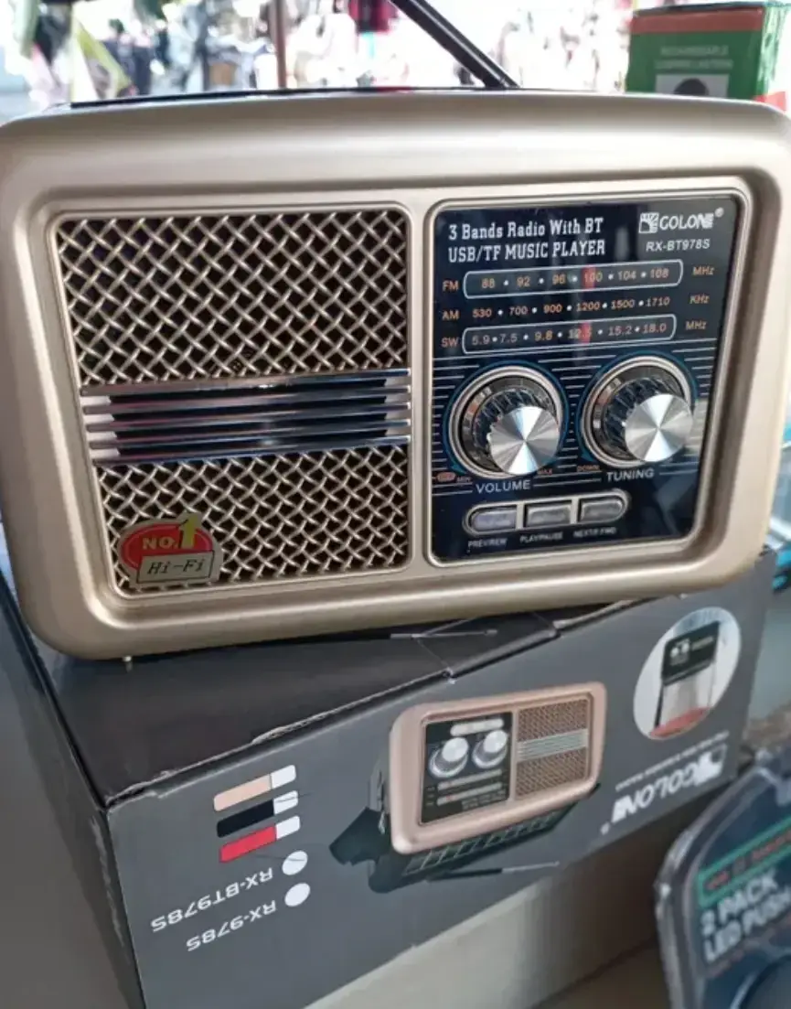 Радиоприемник Golon Solar Bluetooth RX-BT978S с фонариком MP3 и Bluetooth проигрывателем и солнечной панелью (25602516) - фото 8 Радиоприемник Golon Solar Bluetooth RX-BT978S с фонариком MP3 и Bluetooth проигрывателем и солнечной панелью (25602516) - фото 8