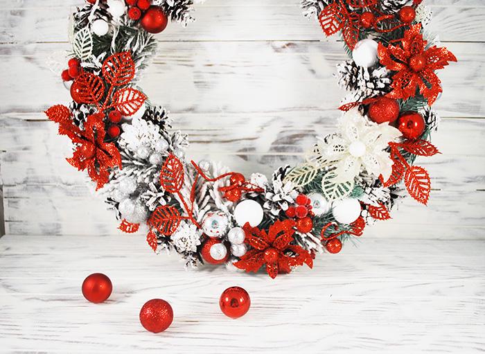 Венок новогодний 38 см Красный/Белый/Серебро (4782004) - фото 3 Венок новогодний 38 см Красный/Белый/Серебро (4782004) - фото 3