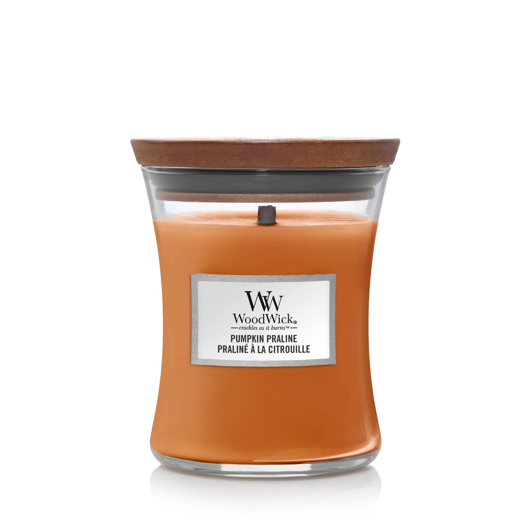 Ароматическая свеча Woodwick Medium Pumpkin Praline с нотами тыквы и специй (5038581142067)