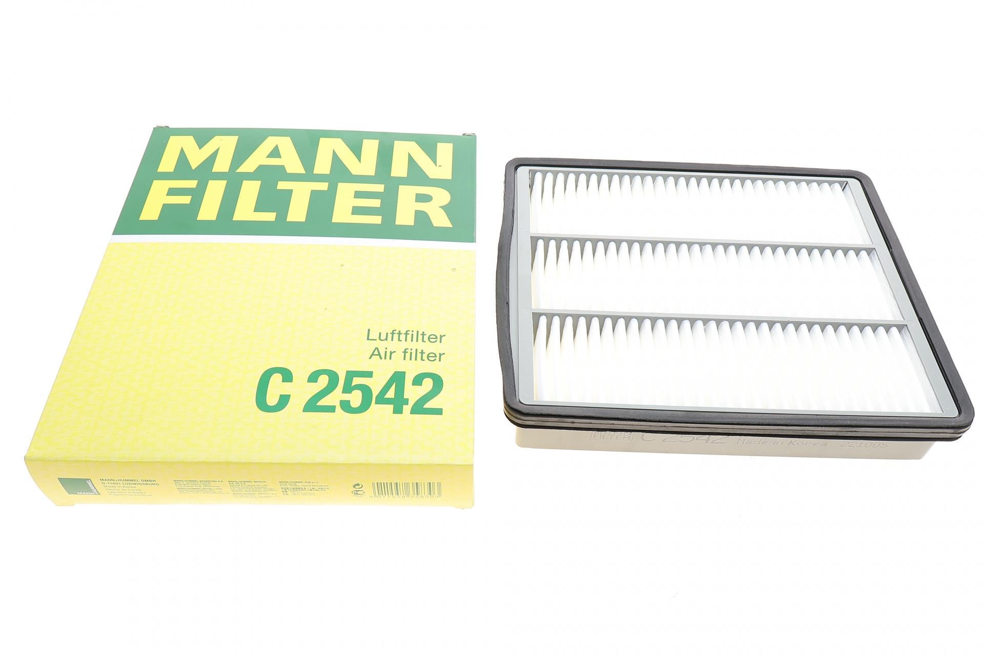 Фильтр воздушный Mann-Filter для Hyundai Terracan 2,5TD/2,9CRDI/3,5 V6 01-06 (C 2542)