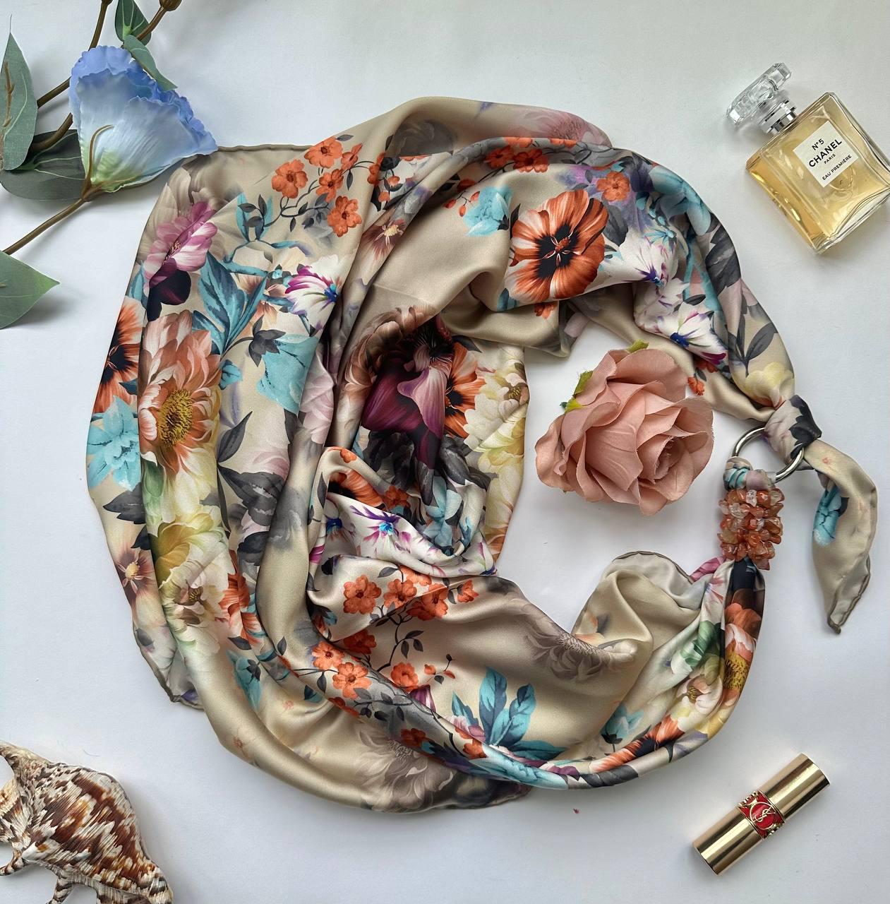 Хустка шовкова My Scarf Золота зірка прикрашена яшмою 90x90 см (25763412)