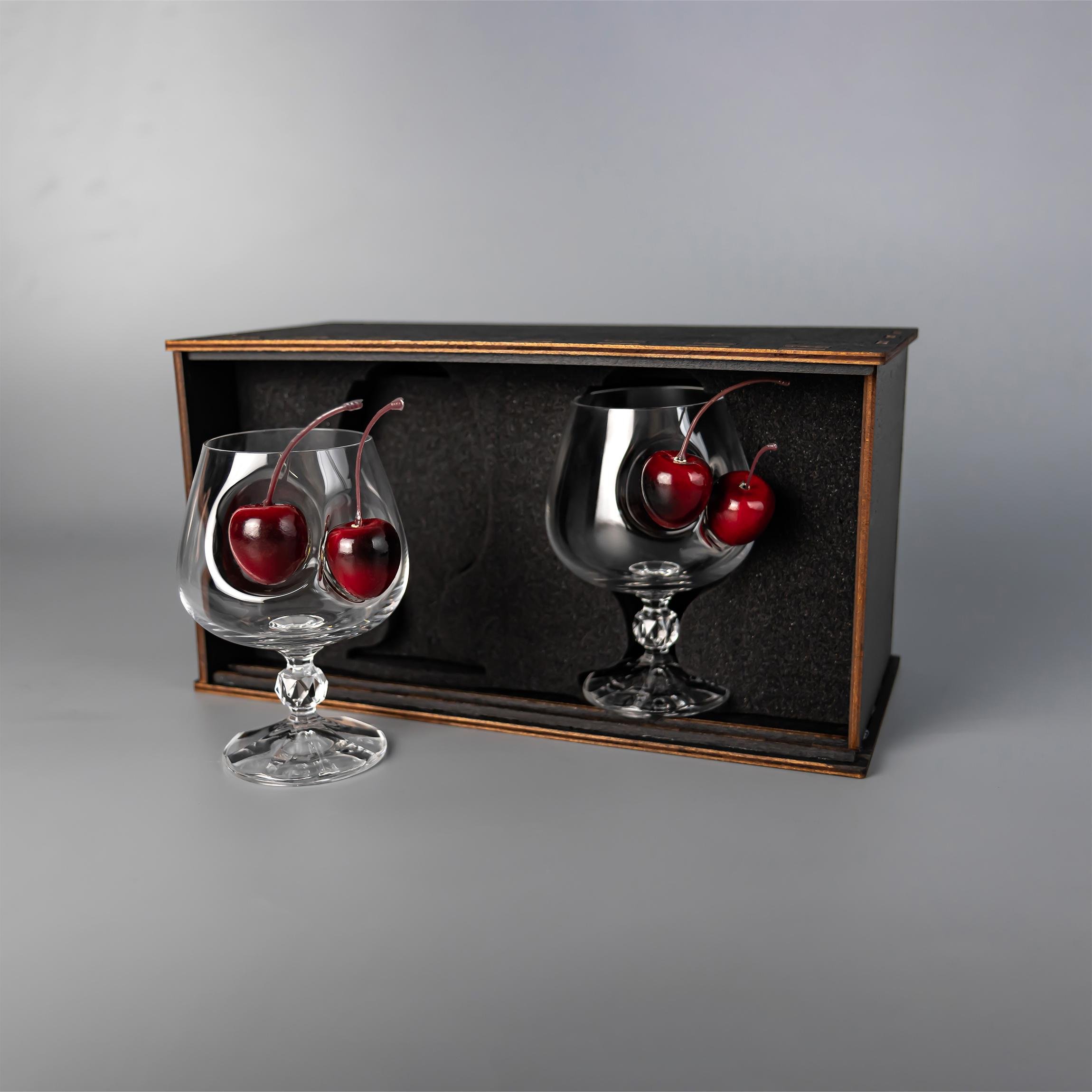Набор на 2 коньячных бокала с вишнями (26286444)