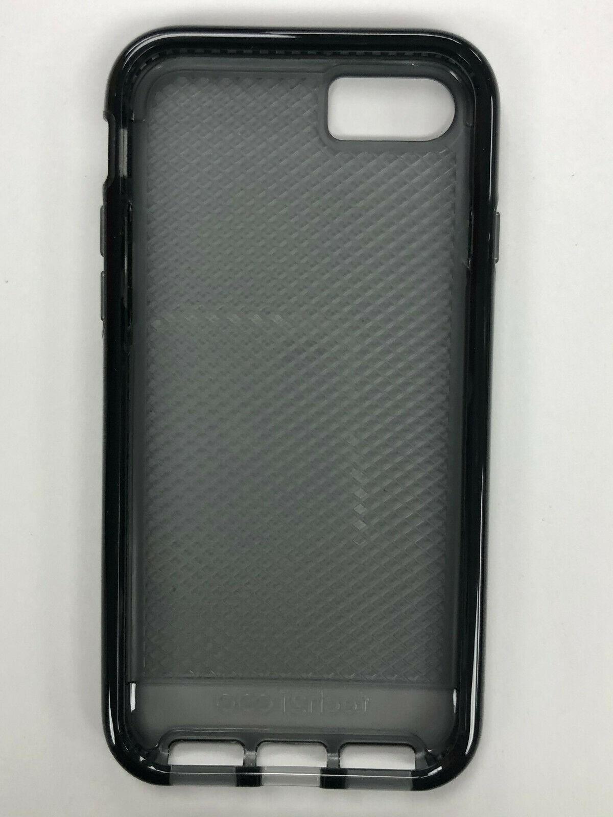 Противоударный полупрозрачный чехол Tech21 Evo Check для Iphone 7/8/SE 2020 Black - фото 2