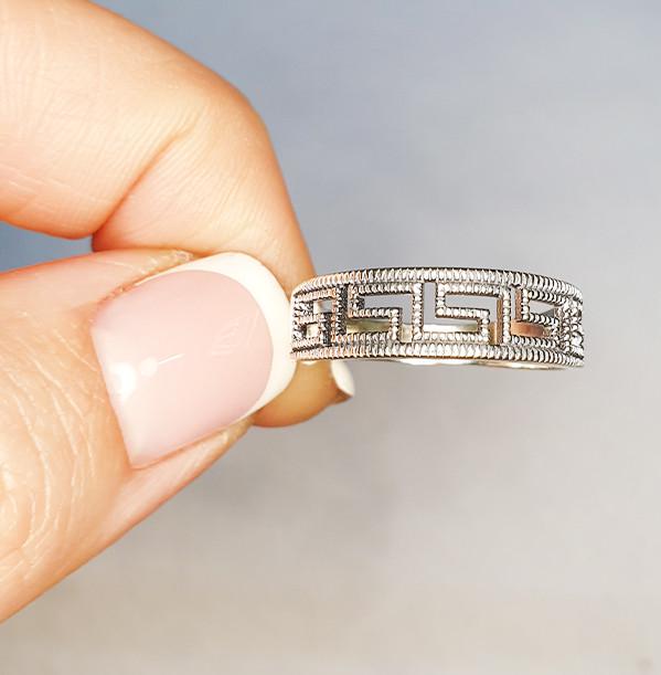 Кольцо серебряное с марказитом р. 19,5 2,7 г (1512940464)