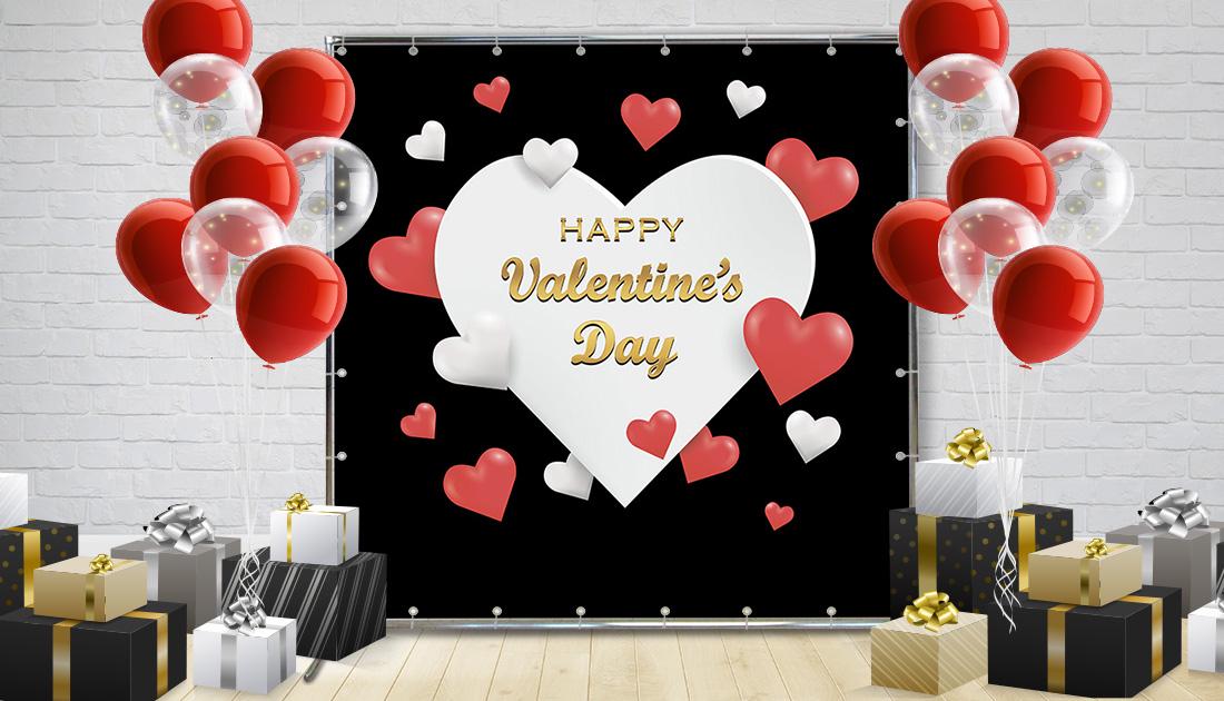Фотозона с черным фоном и сердцами 3х2м (70278/4)