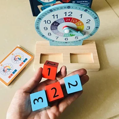 Детская игра Учим время 17x13,5x3,7 см (Q00668) - фото 3 Детская игра Учим время 17x13,5x3,7 см (Q00668) - фото 3