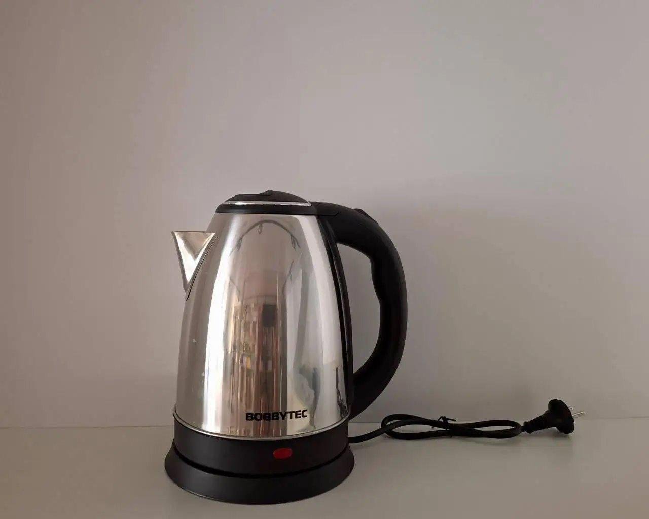 Электрочайник Bobbytec из нержавеющей стали 2 л 1500 Вт
