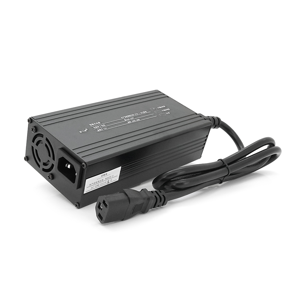 Зарядное устройство Mailicheng для AGM 12V 15A для автомобилей/мотоциклов/лодок обслуживающий (36980) Зарядное устройство Mailicheng для AGM 12V 15A для автомобилей/мотоциклов/лодок обслуживающий (36980)