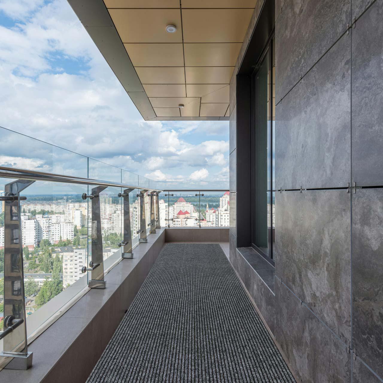 Килим брудозахисний з ворсом на гумовій основі DAKARIA Vebe Sheffield Run 70 0,8x1,2 м Сірий (00-00016998) - фото 6