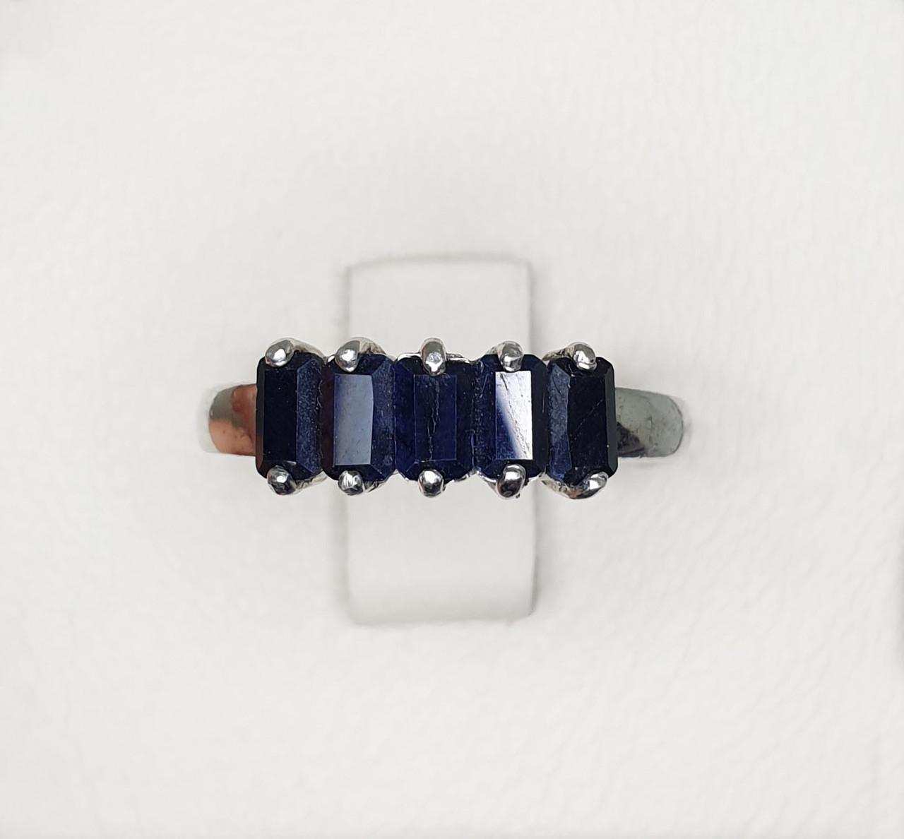 Кольцо серебряное с сапфиром р. 19 3,9 г (1397625133)